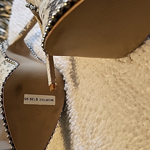 Steve Madden - Picture 3 of 8